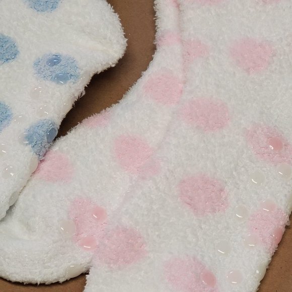 Fluffy Socks 4 Pack - Picture 5 of 5